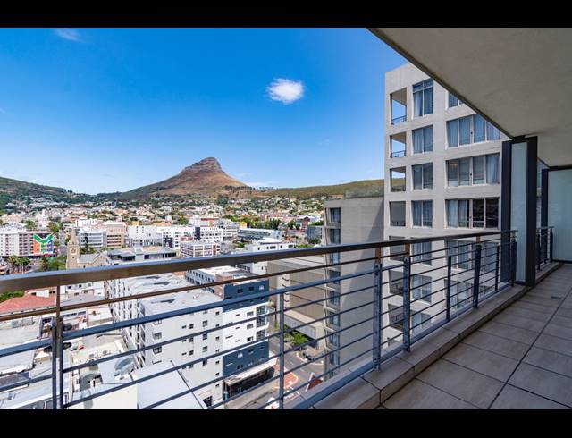 3 BEDROOM APARTMENT RENTED IN CAPE TOWN CITY CENTRE
